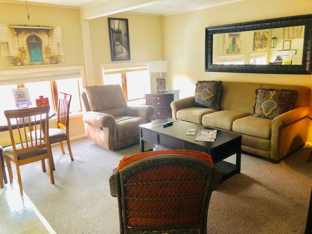 Galena Penthouse Overlooking Main Street With Free Off Street Parking Luaran gambar